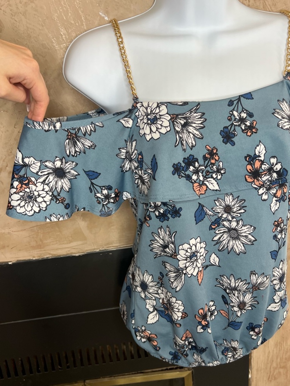 Floral Ruffle Cold-Shoulder Top - Blue Small - Picture 2 of 6